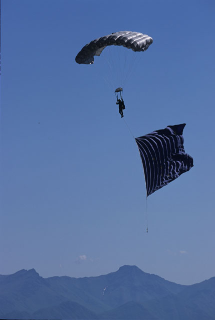 200406-F100-0058-03