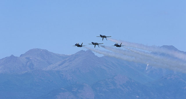 200406-F100-0061-23
